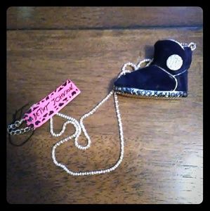 Betsey Johnson Black Snow Booty Necklacs